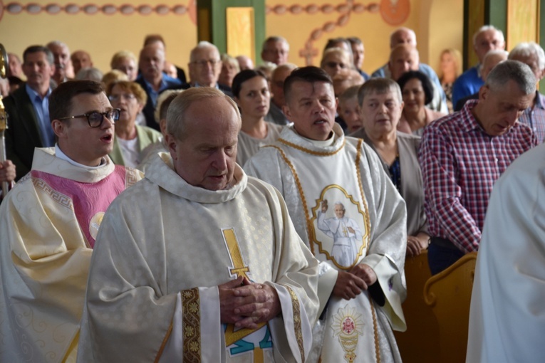 50-lecie parafii św. Józefa Obl. NMP w Wierzchosławicach