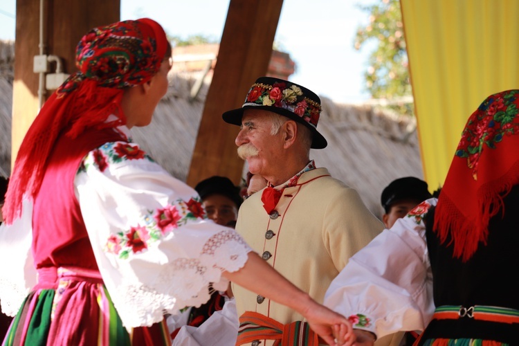 90-lecie Amatorskiego Zespołu Regionalnego im. Wł. St. Reymonta w Lipcach Reymontowskich