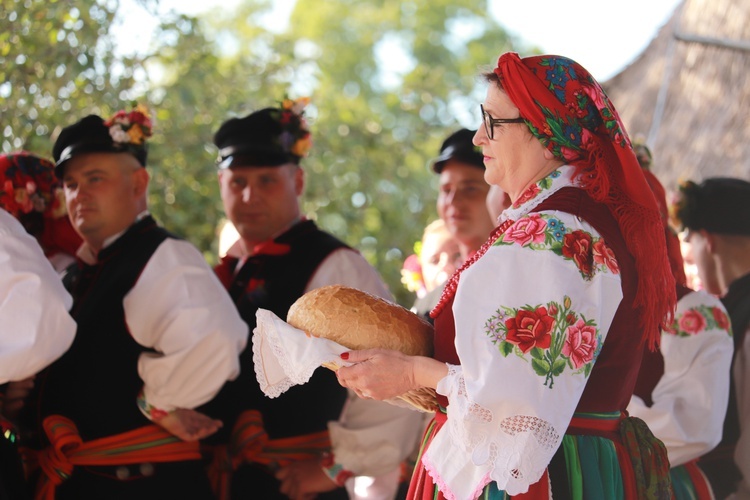 90-lecie Amatorskiego Zespołu Regionalnego im. Wł. St. Reymonta w Lipcach Reymontowskich