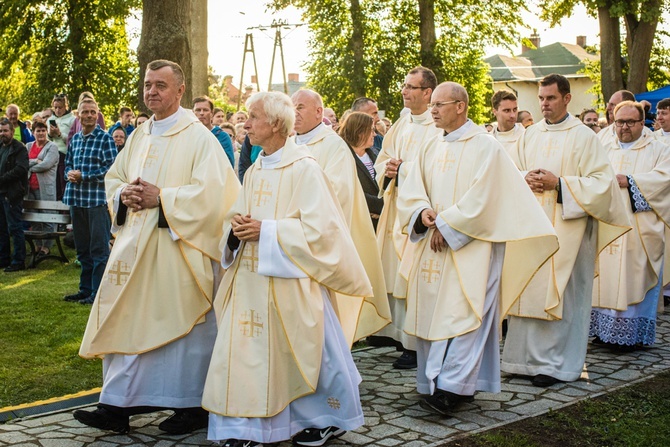 Rozpoczęcie odpustu w Swarzewie