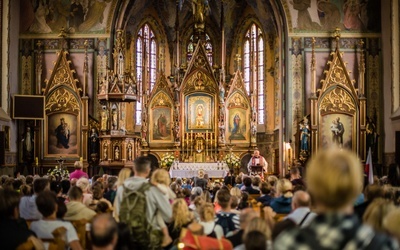 Uroczystości zgromadziły tłumy wiernych.