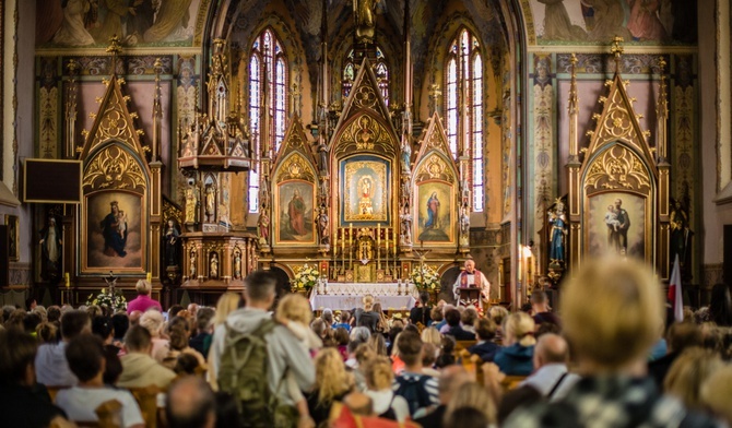 Uroczystości zgromadziły tłumy wiernych.
