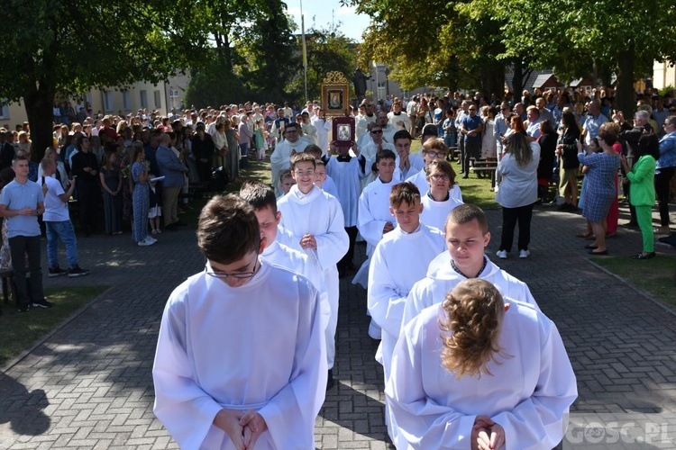 Pielgrzymka Ruchu Światło-Życie do Rokitna