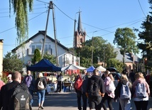 Odpust i pielgrzymi w sanktuarium Królowej Polskiego Morza