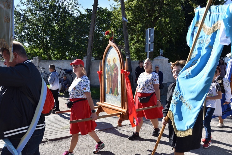 Odpust i pielgrzymi w sanktuarium Królowej Polskiego Morza