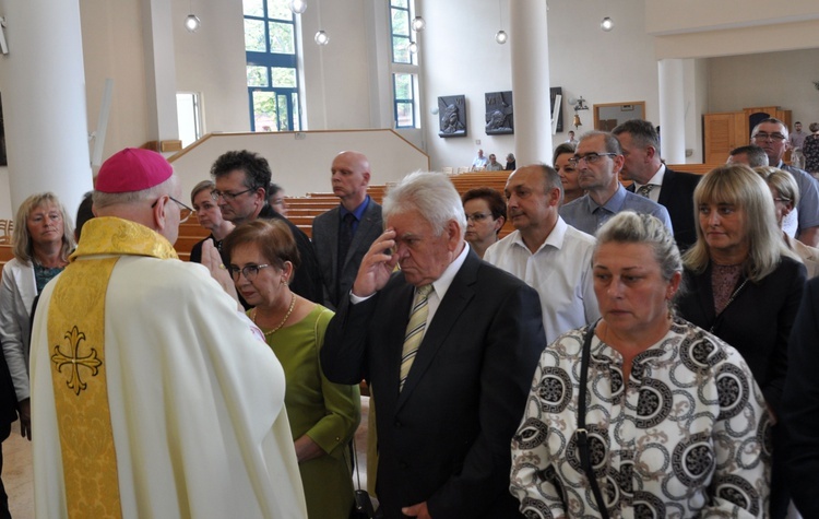 Pielgrzymka srebrnych jubilatów w Opolu