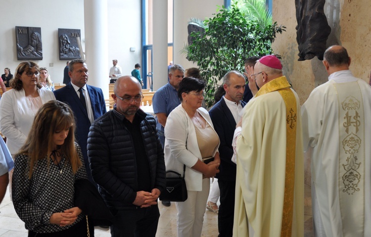 Pielgrzymka srebrnych jubilatów w Opolu