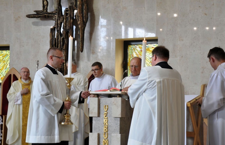 Pielgrzymka srebrnych jubilatów w Opolu