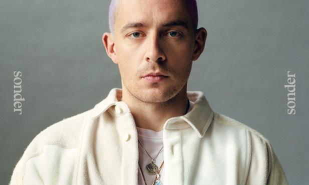 DERMOT KENNEDy - Kiss Me