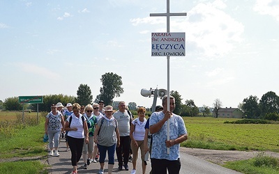 ▲	130 osób wyruszyło na szlak.