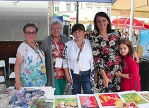 Wielu wolontariuszy zaangażowało się w organizację wydarzenia.