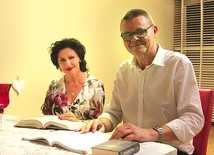 ▲	Monika i Marek Rutkowscy z Ciechanowa od ponad 30 lat uczą języka polskiego w szkołach średnich.
