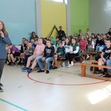 Kluczbork. Spotkanie ósmoklasistów z Bartoszem Madejem