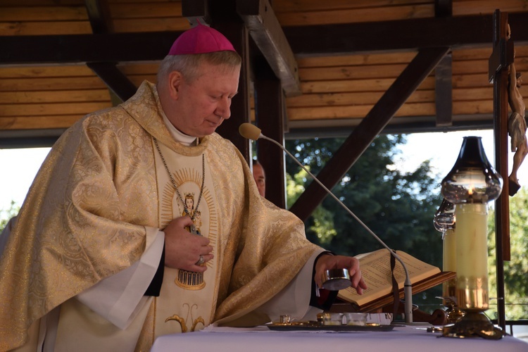 Chorzy modlili się w sanktarium swarzewskim