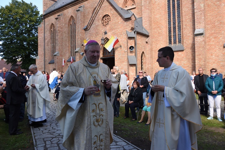 Chorzy modlili się w sanktarium swarzewskim