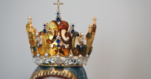 Nowe korony dla skrzatuskiej piety