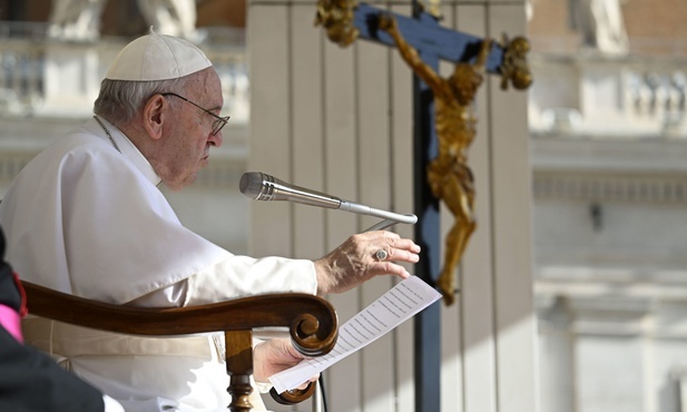 Papież: Europą i całym światem wstrząsnęła nadzwyczaj groźna wojna