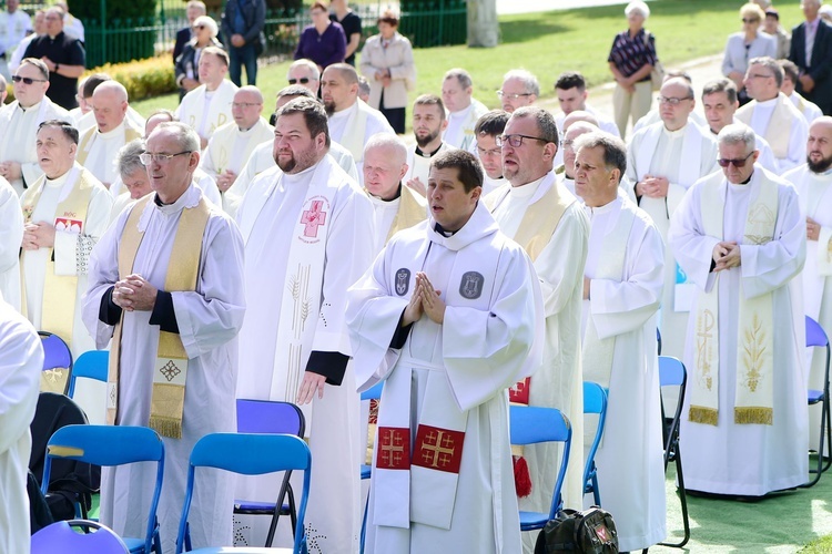 Gietrzwałd. Modlitwa kapłanów warmińskich