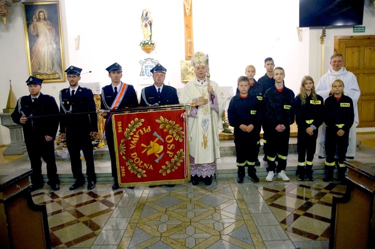 Wizytacja i bierzmowanie w Piławie Dolnej