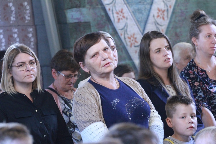 Nowi ministranci i deesemki w Brunarach