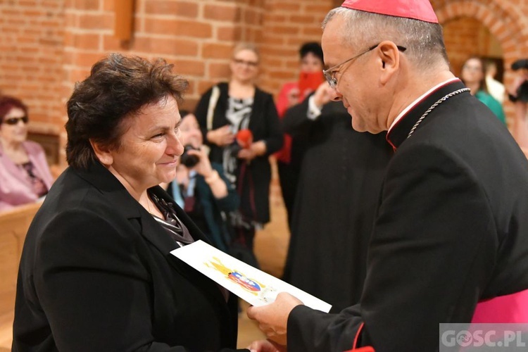 Wręczenie odznaczenia Zasłużony dla Diecezji Zielonogórsko-Gorzowskiej