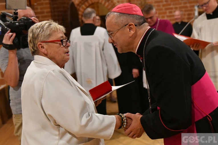 Wręczenie odznaczenia Zasłużony dla Diecezji Zielonogórsko-Gorzowskiej