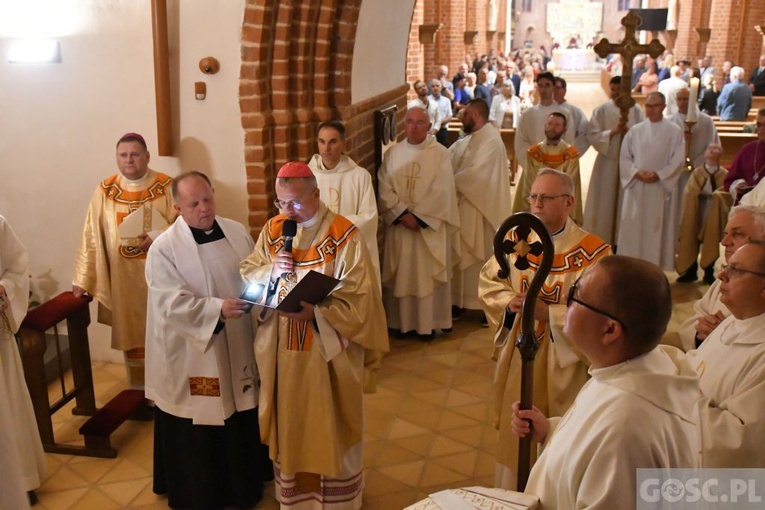 Wręczenie odznaczenia Zasłużony dla Diecezji Zielonogórsko-Gorzowskiej