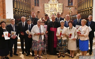 Wręczenie odznaczenia Zasłużony dla Diecezji Zielonogórsko-Gorzowskiej