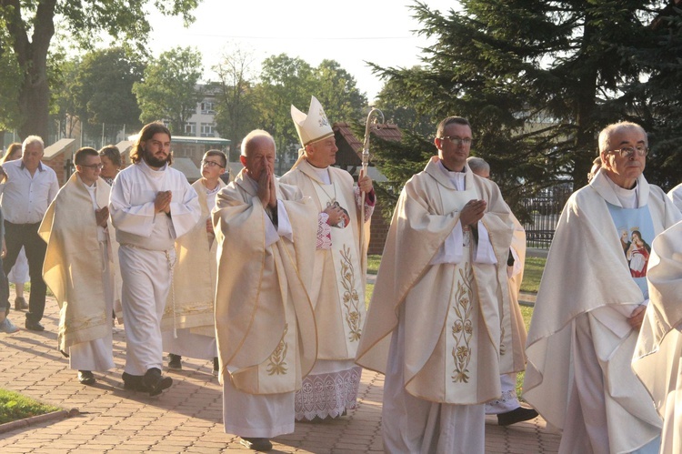 Chorzelów. Dziękczynienie za koronację