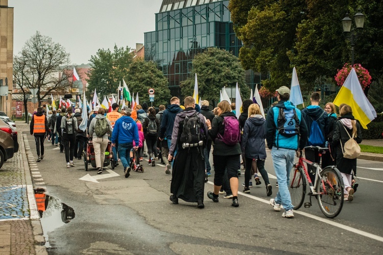 Pielgrzymka do sanktuarium Matki Bożej Trąbkowskiej