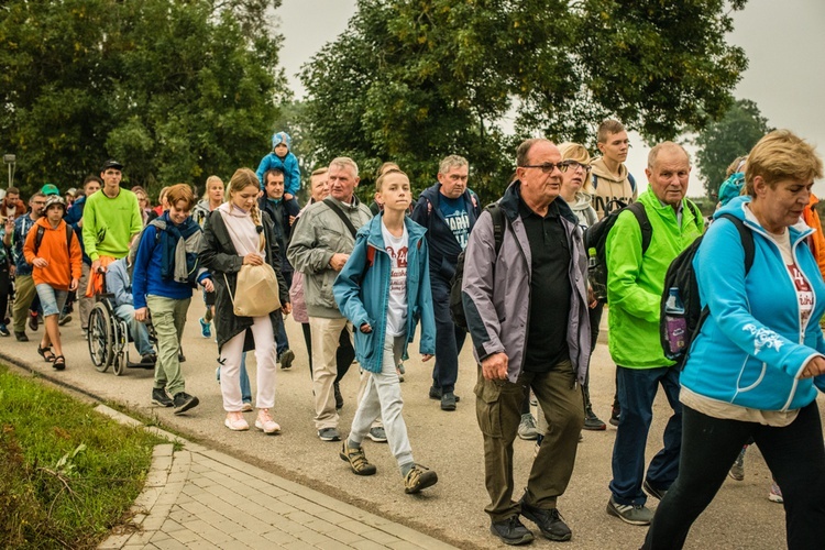 Pielgrzymka do sanktuarium Matki Bożej Trąbkowskiej