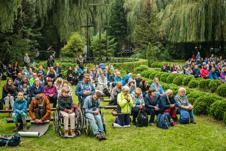 Pielgrzymka do sanktuarium Matki Bożej Trąbkowskiej