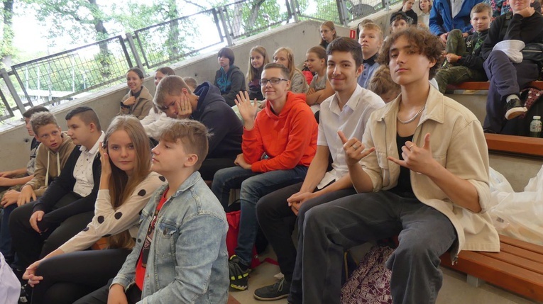 Młodzi w amfiteatrze pod Grojcem w Żywcu - 2022