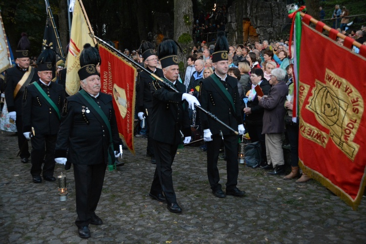 Nabożeństwo ze świecami na Górze św. Anny