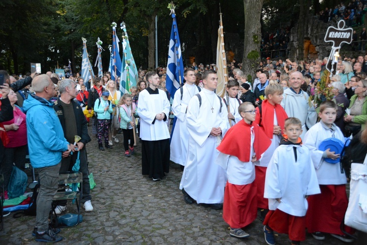 Nabożeństwo ze świecami na Górze św. Anny