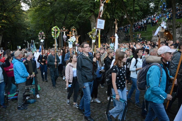 Nabożeństwo ze świecami na Górze św. Anny