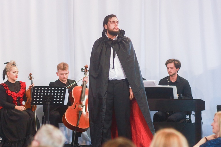 "Ballada o Mistrzu" w wykonaniu Dzikich Kotów