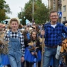 Największą kreatywnością podczas parady wykazały się szkoły.