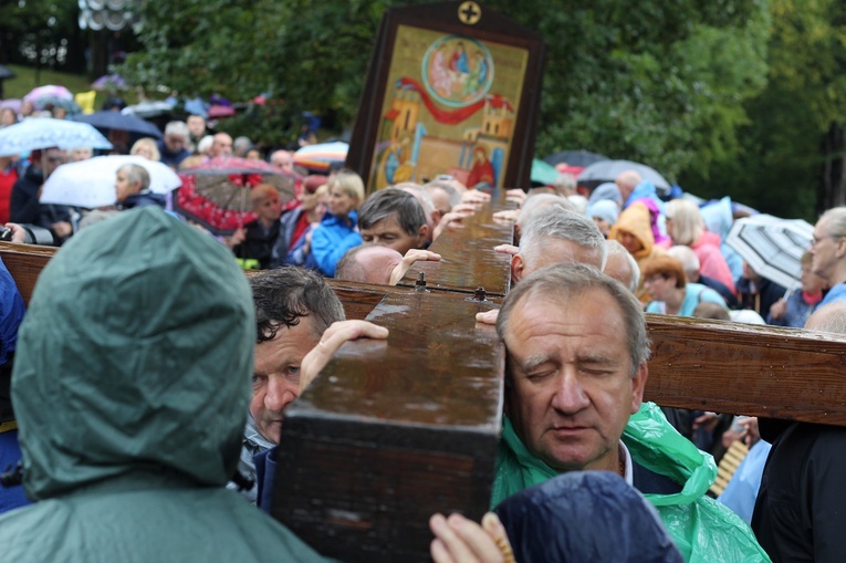 XXX Pielgrzymka Rodzin Archidiecezji Krakowskiej do Kalwarii Zebrzydowskiej cz. 2