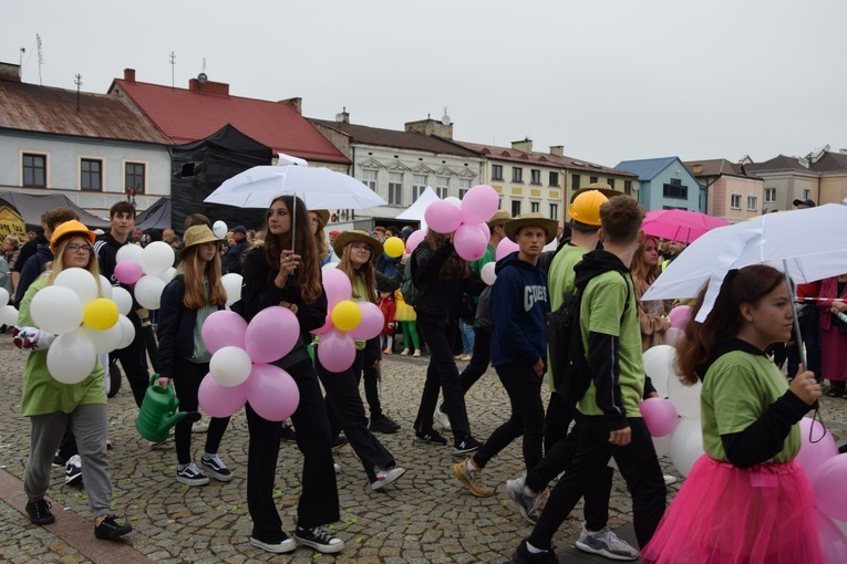 45. Skierniewickie Święto Kwiatów, Owoców i Warzyw. Parada