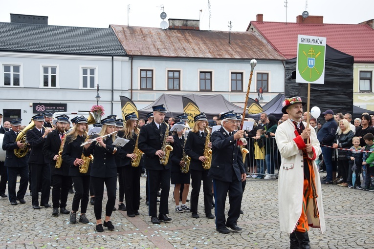 45. Skierniewickie Święto Kwiatów, Owoców i Warzyw. Parada