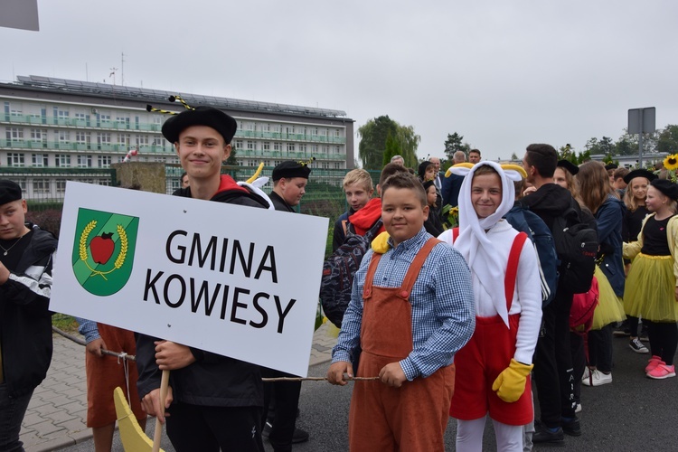 45. Skierniewickie Święto Kwiatów, Owoców i Warzyw. Parada