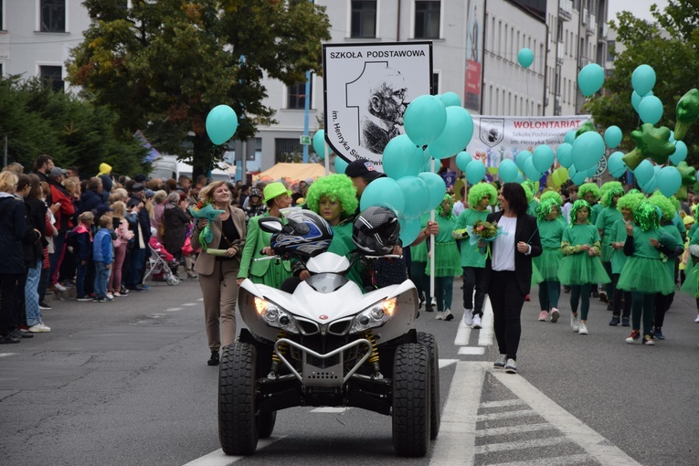 45. Skierniewickie Święto Kwiatów, Owoców i Warzyw. Parada