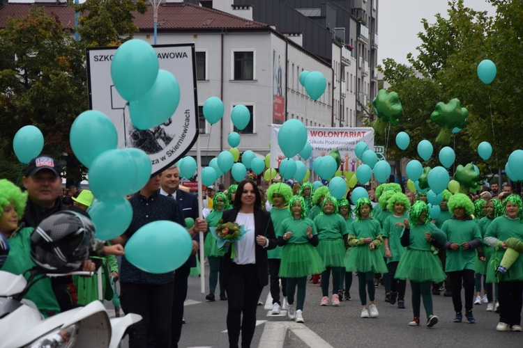 45. Skierniewickie Święto Kwiatów, Owoców i Warzyw. Parada