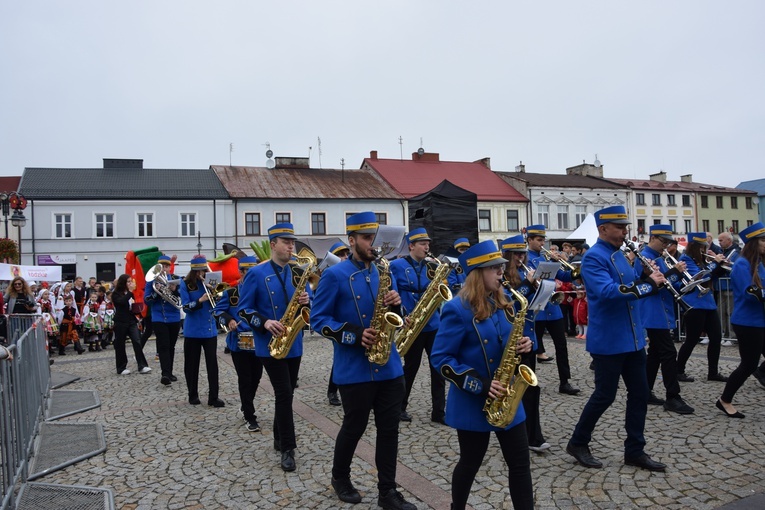 45. Skierniewickie Święto Kwiatów, Owoców i Warzyw. Parada