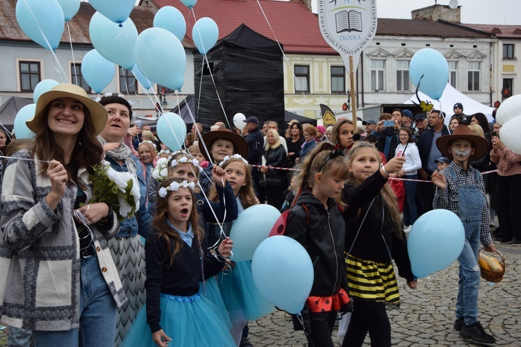 45. Skierniewickie Święto Kwiatów, Owoców i Warzyw. Parada