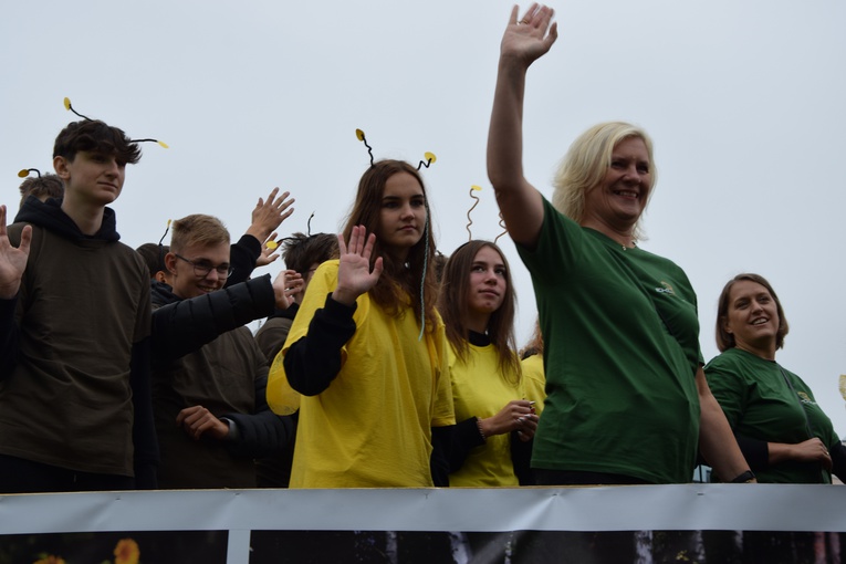 45. Skierniewickie Święto Kwiatów, Owoców i Warzyw. Parada