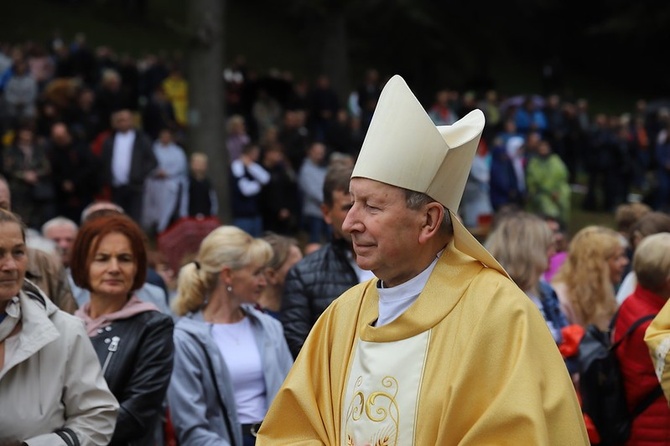 XXX Pielgrzymka Rodzin Archidiecezji Krakowskiej do Kalwarii Zebrzydowskiej cz. 2