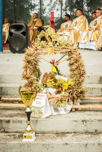 Msza św. i dożynki w Trąbkach Wielkich