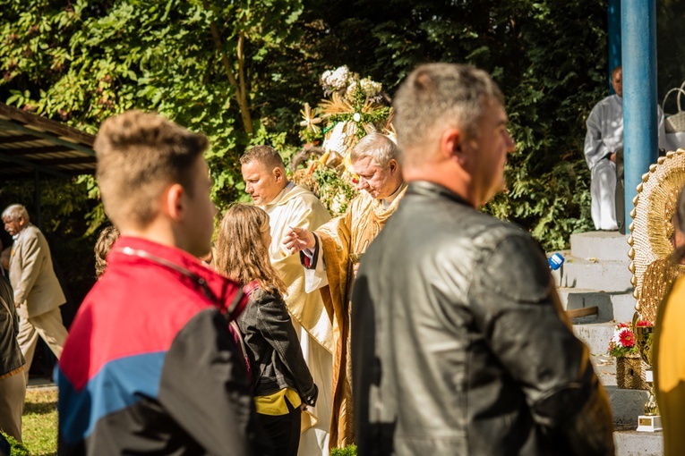 Msza św. i dożynki w Trąbkach Wielkich